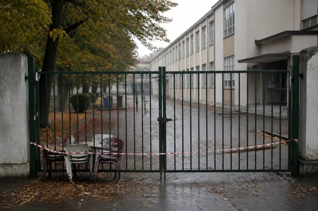 Blocus des lycées : des douches cassées, des classes à 35, et Donald Trump qui parle d'« islam »