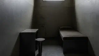 Mourir enfermé : combien de morts ? L'État ne sait pas