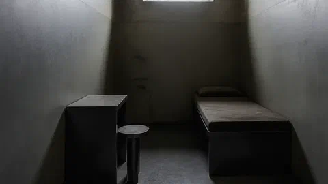 Mourir enfermé : combien de morts ? L'État ne sait pas