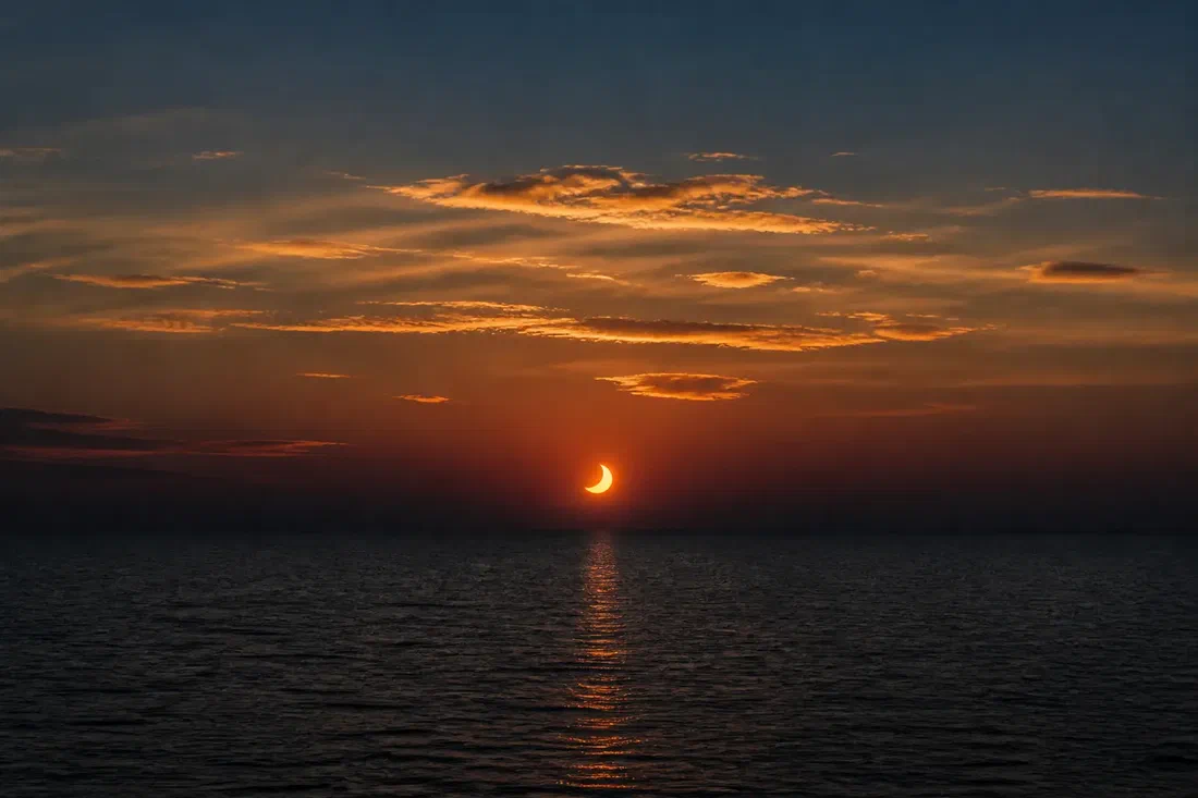 Le 12 août au soir, le Soleil ne sera plus qu'un mince croissant au-dessus de la France