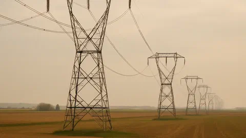 Électricité : la hausse du 1er août vient du réseau, pas des taxes
