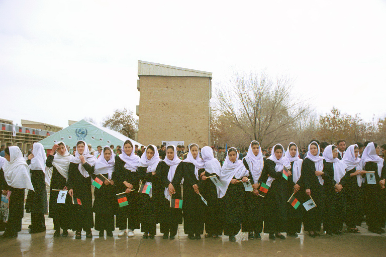 Afghanistan, cinq ans après : le seul pays au monde à fermer collège et université aux filles
