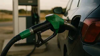 Carburants : en 2024, plus de la moitié du prix du gazole était de la taxe