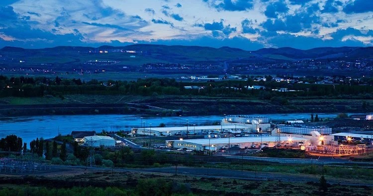 Ce que l'intelligence artificielle consomme en eau et en électricité, et qui en paie le prix