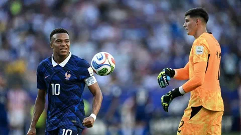 Insultes racistes visant Mbappé : une loi sévère, une condamnation incertaine
