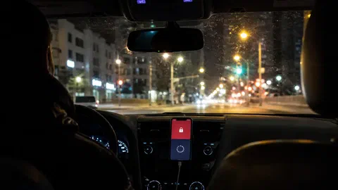 Chez Uber, une machine pouvait couper le revenu d'un chauffeur sans qu'aucun humain vérifie
