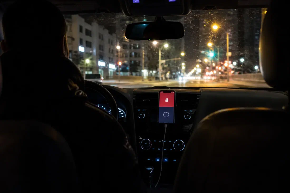 Chez Uber, une machine pouvait couper le revenu d'un chauffeur sans qu'aucun humain vérifie