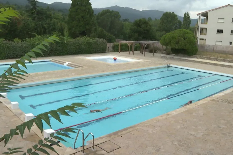 Piscines municipales : aucune loi nationale n'interdit le burkini